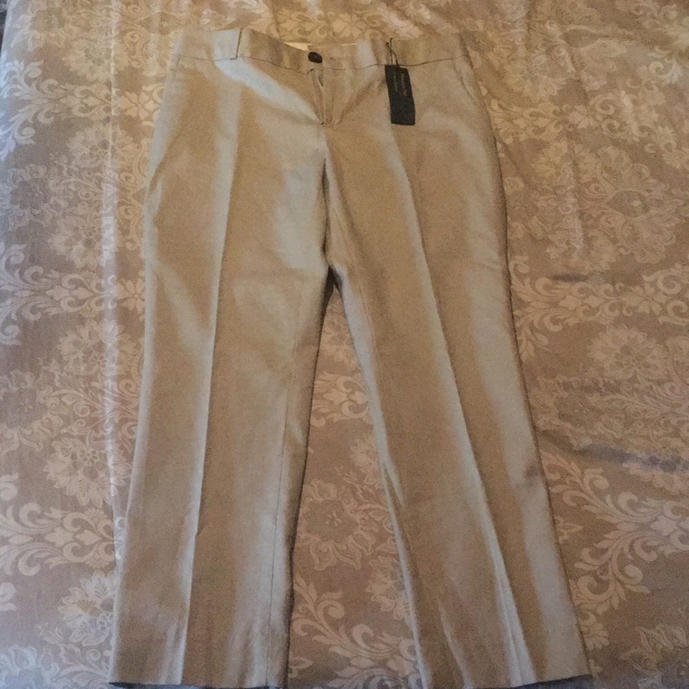 Banana Republic Khaki Capri Pants